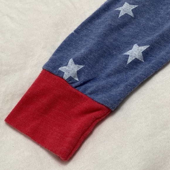 🎉HP🎉 Alternative Raglan Star Top 💗 Red White & Blue - Picture 9 of 12